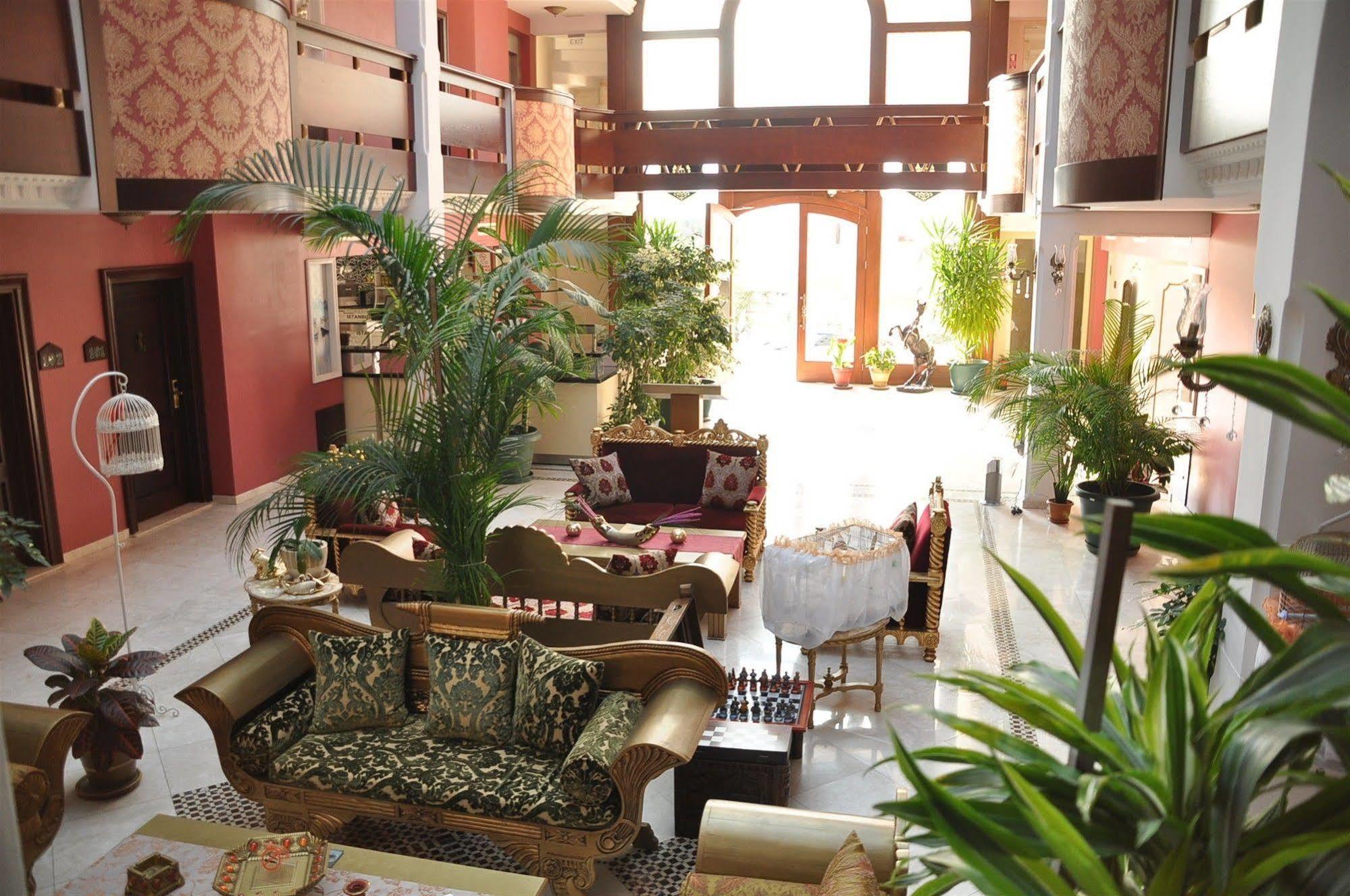 Chatto Hotel Istanbul Bagian luar foto